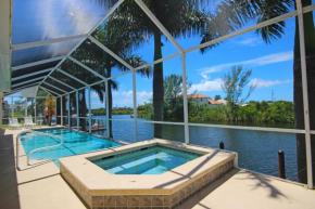  Waterfront Villa SW Cape ID4012  Кейп Коралл